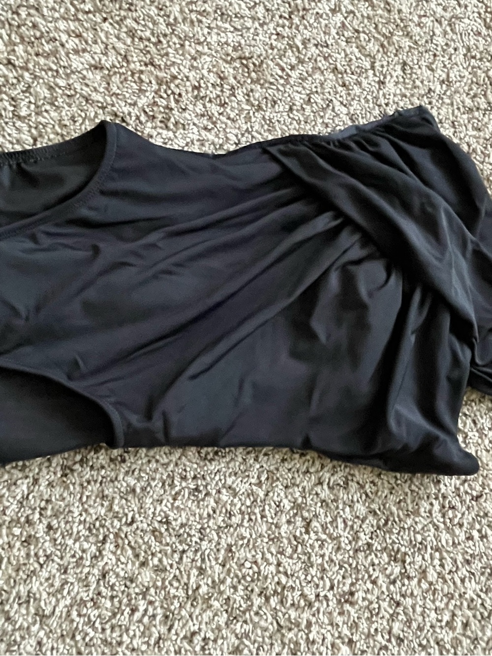 Women’s Black One-Shoulder Short Sleeve Top